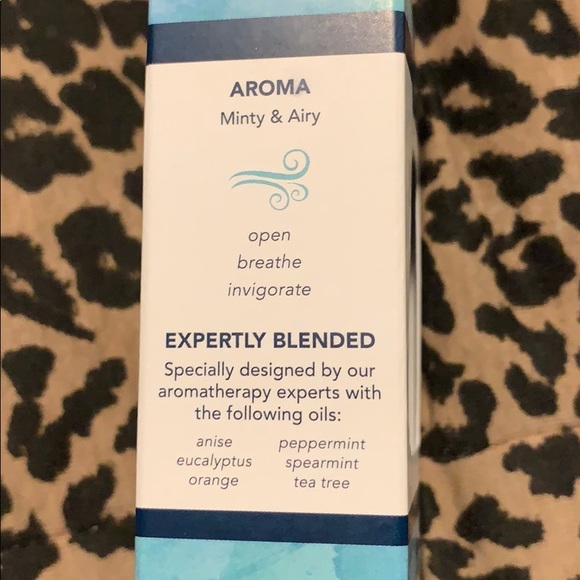 2/$15 🎁Airomé 100% Pure Essential Oil Blend - Picture 4 of 4